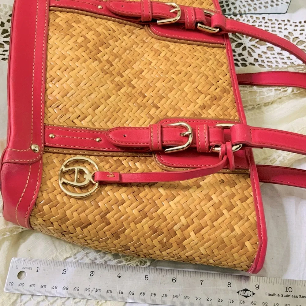VINTAGE Etienne Aigner Rattan Straw Shoulder Bag Magenta Trim Tote - Picture 10 of 12